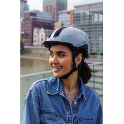 Casque ABUS HUD-Y Race Grey On Rider Female